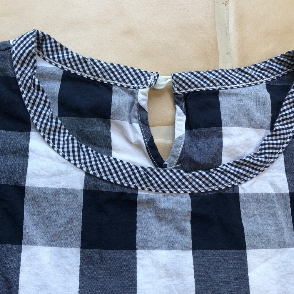 Gingham Top - Picture 3 of 4